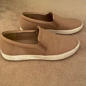 NATURALIZER MARIANNE SLIP-ON SNEAKER - Size 8.5 women’s
